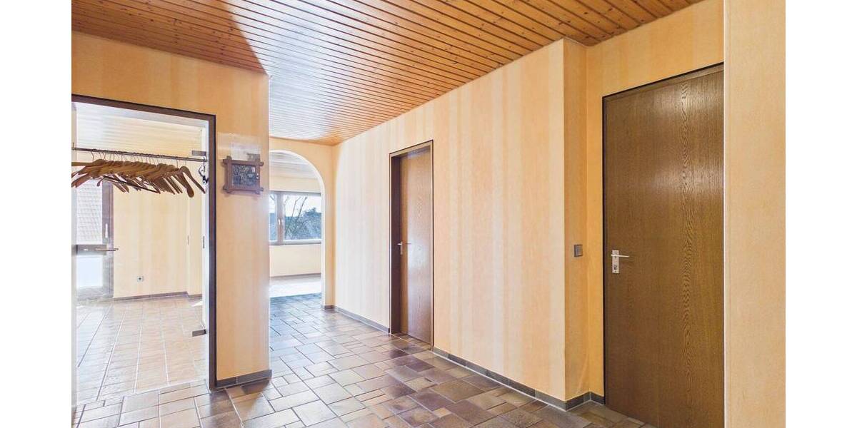 Einfamilienhaus Waiblingen Bittenfeld - 7 Zimmer, 227 m&sup2;, 780.000&euro; | Angebot:26156650