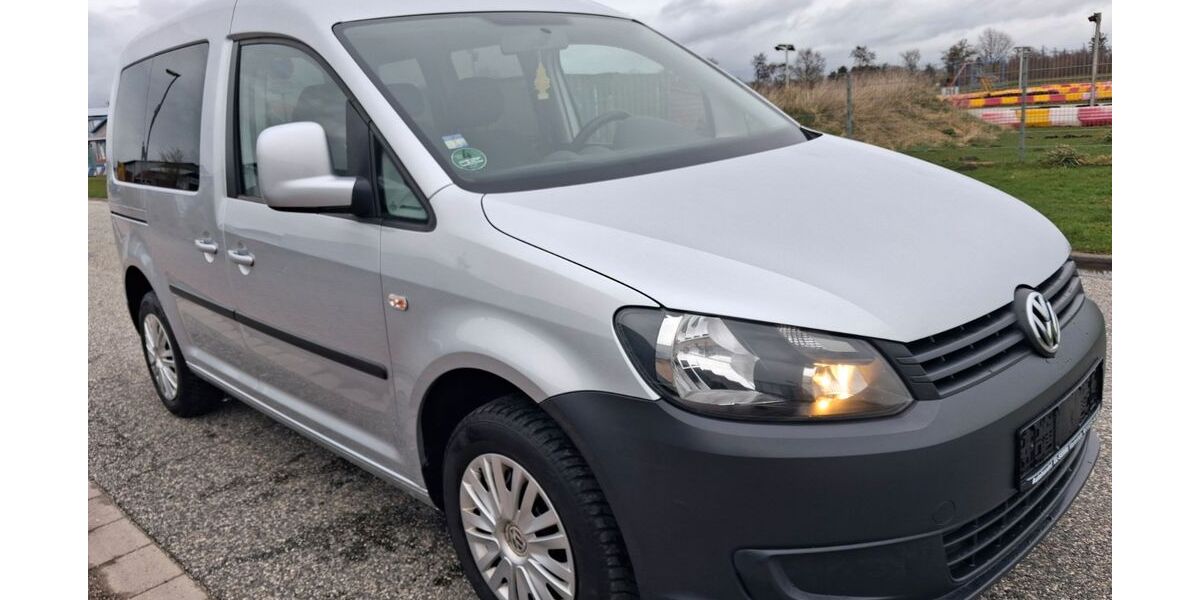 VW Caddy 155.000 km 8.600 &euro; Upgant- Schott 26529