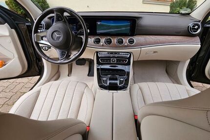 Mercedes-Benz E 220 125.800 km 26.990 &euro; Todtmoos 79862
