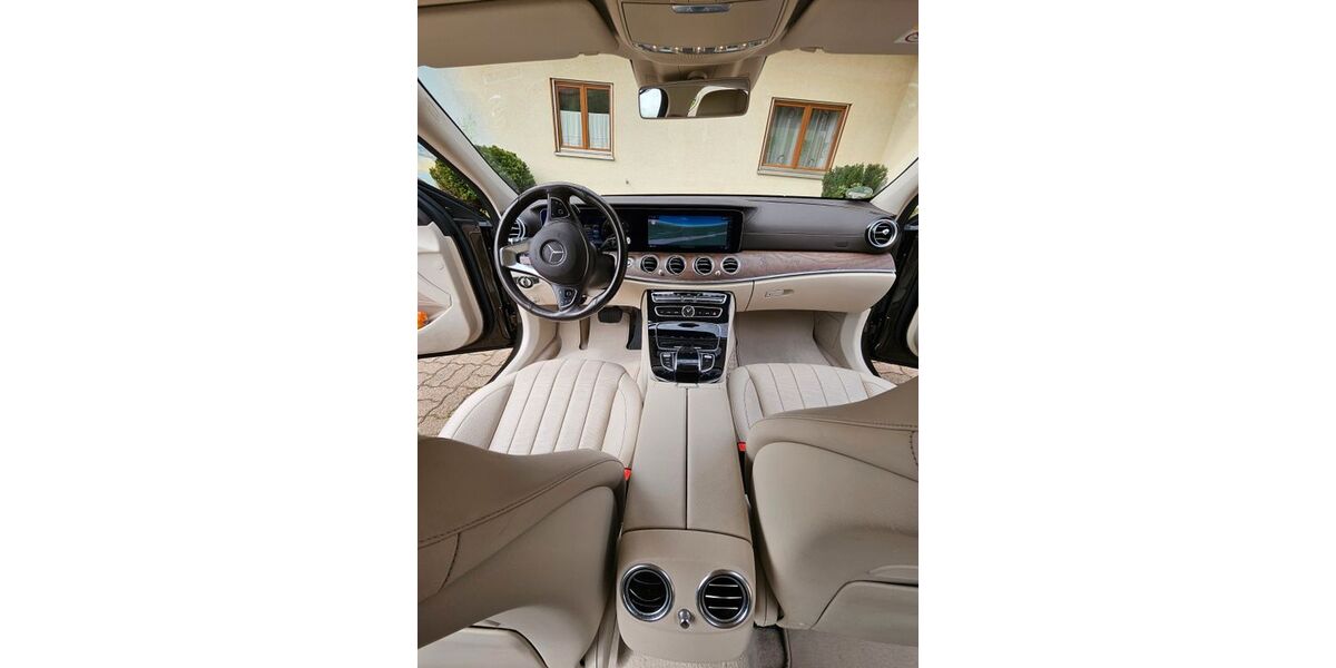 Mercedes-Benz E 220 125.800 km 26.990 &euro; Todtmoos 79862