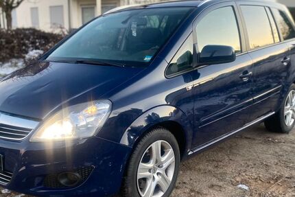 Opel Zafira 183.000 km 1.950 &euro; Düdelsheim 63654