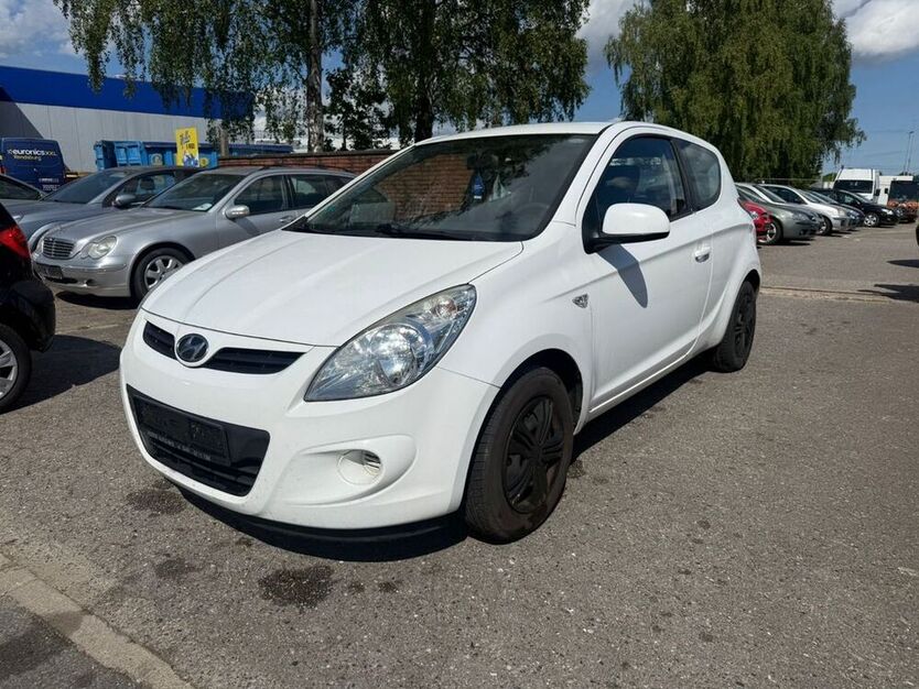i20