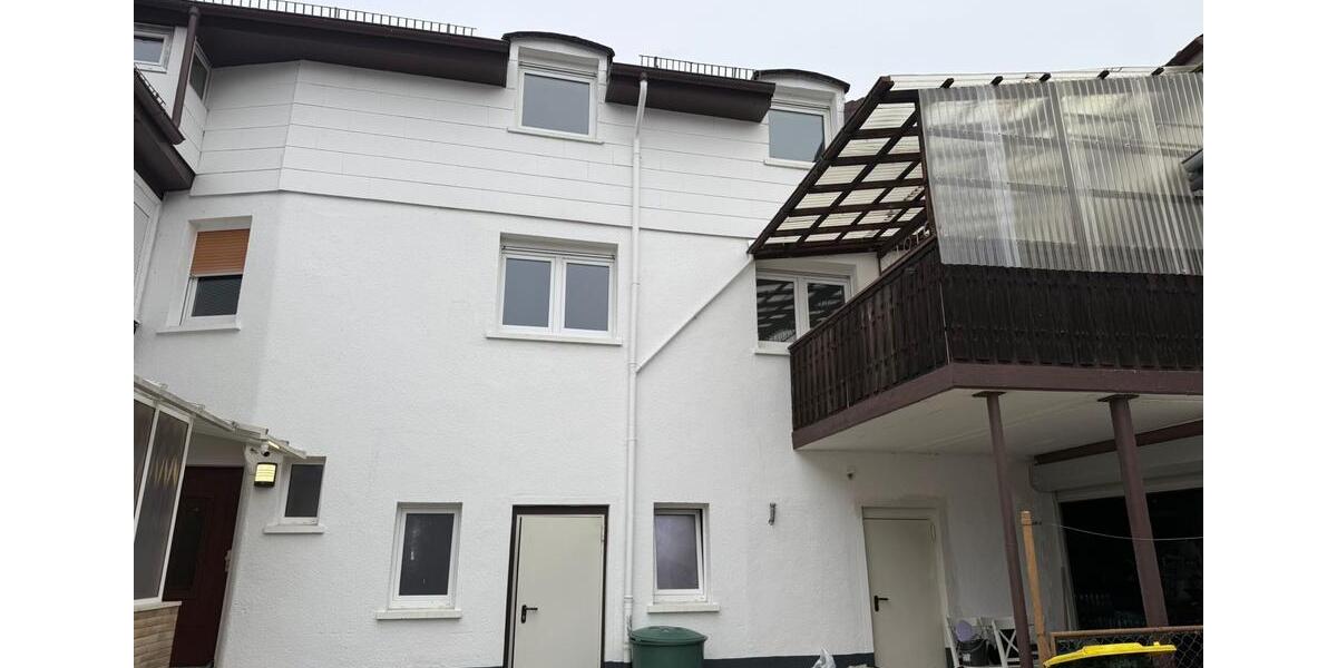 Eigentums Haus zu Vermieten 4 zimmer