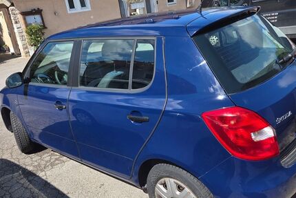 Skoda Fabia 92.144 km 2.990 &euro; Germering 82110