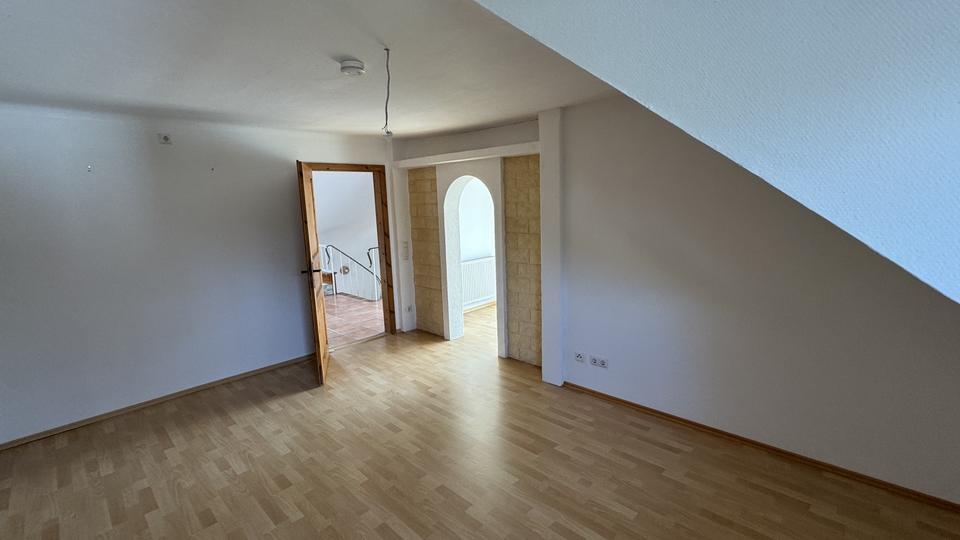 Etagenwohnung Marpingen - 5 Zimmer, 132 m&sup2;, 900&euro; | Angebot:26148186
