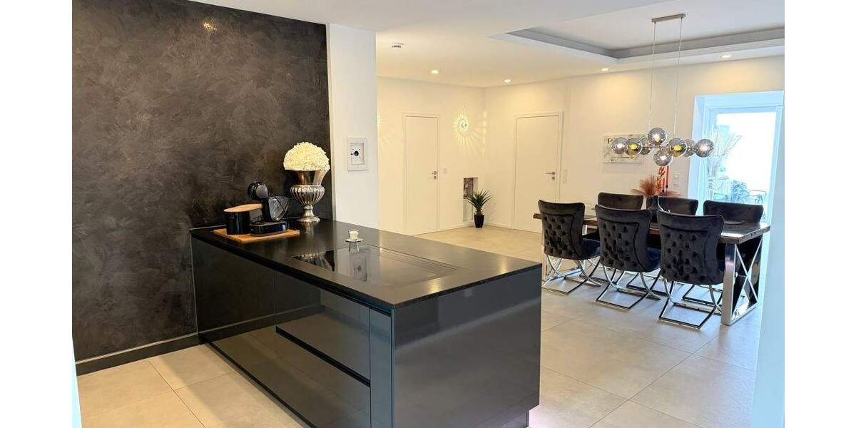 Etagenwohnung Worms Innenstadt - 4 Zimmer, 135 m&sup2;, 1.490&euro; | Angebot:25360545