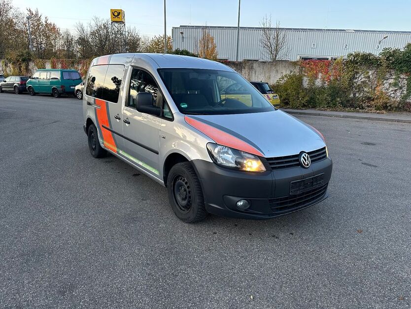 VW Caddy Maxi 150.000 km 5.850 € Möglingen/Ludwigsburg 71696