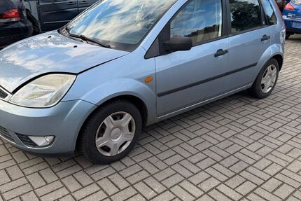 Ford Fiesta 141.037 km 649 &euro; Peitz 03185
