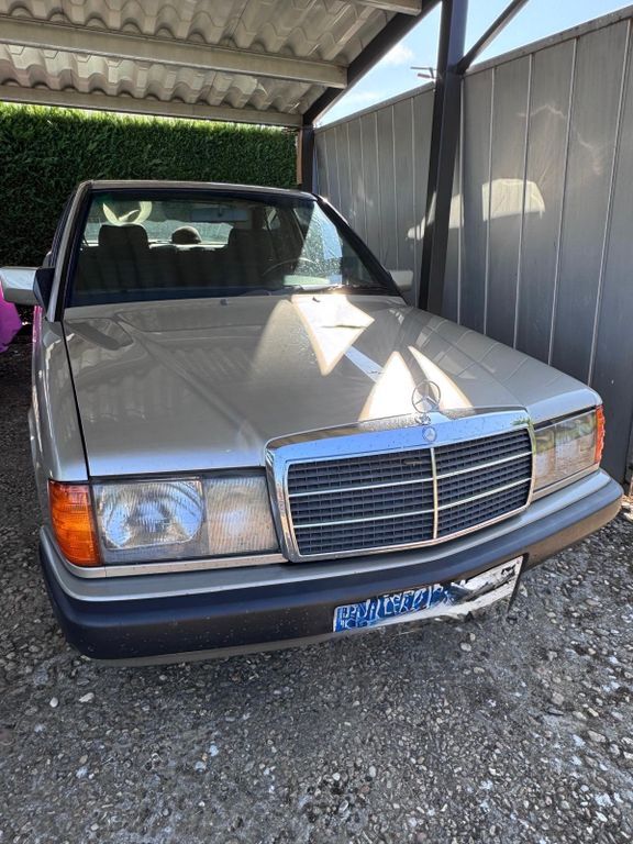 Mercedes-Benz 190 130.000 km 9.499 € Bonn 53115
