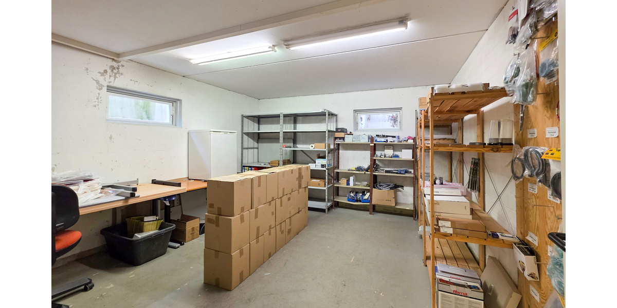 *Reserviert* - Vielseitiges Bürogebäude zum Verkauf in Gera – Schulungsräume, Parkplätze, gute Lage. - Gewerbeobjekt Gera Bieblach-Ost | Angebot:26376584