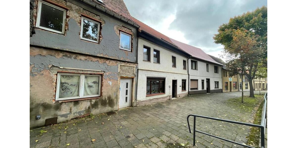 Etagenwohnung Eisleben (Lutherstadt) - 6.5 Zimmer, 121 m&sup2;, 850&euro; | Angebot:26694503