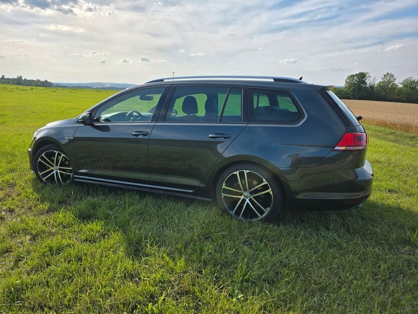 VW Golf 112.000 km 17.900 € Sollstedt 99759
