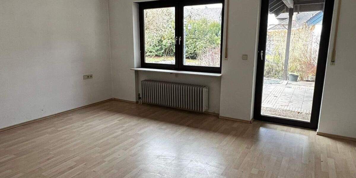 Mehrfamilienhaus, Wohnhaus Remchingen- Nöttingen Nöttingen - 7 Zimmer, 185 m&sup2;, 449.000&euro; | Angebot:25708092