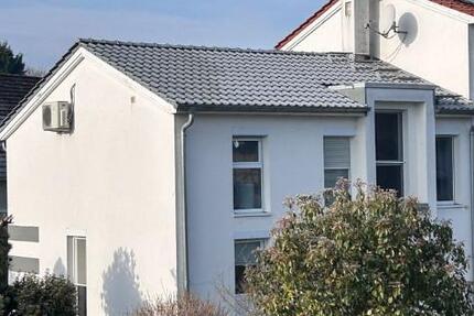 Ruhig gelegenes Reihenendhaus mit Garten 3 zimmer