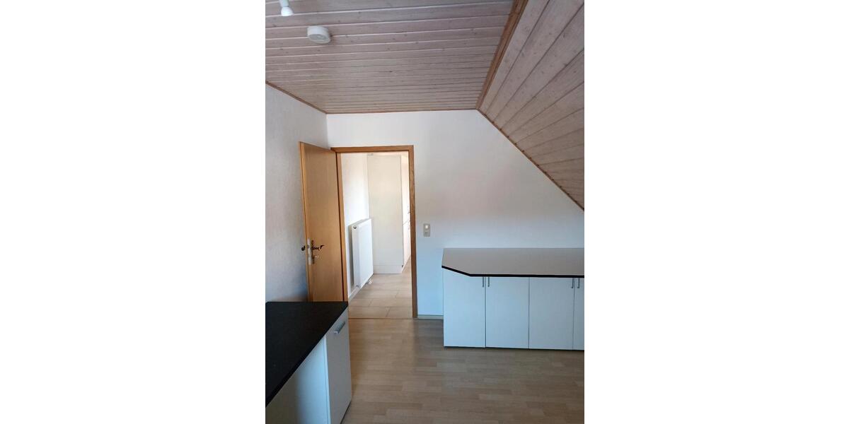 Dachgeschoßwohnung Bad Staffelstein - 3 Zimmer, 70 m&sup2;, 450&euro; | Angebot:25332307