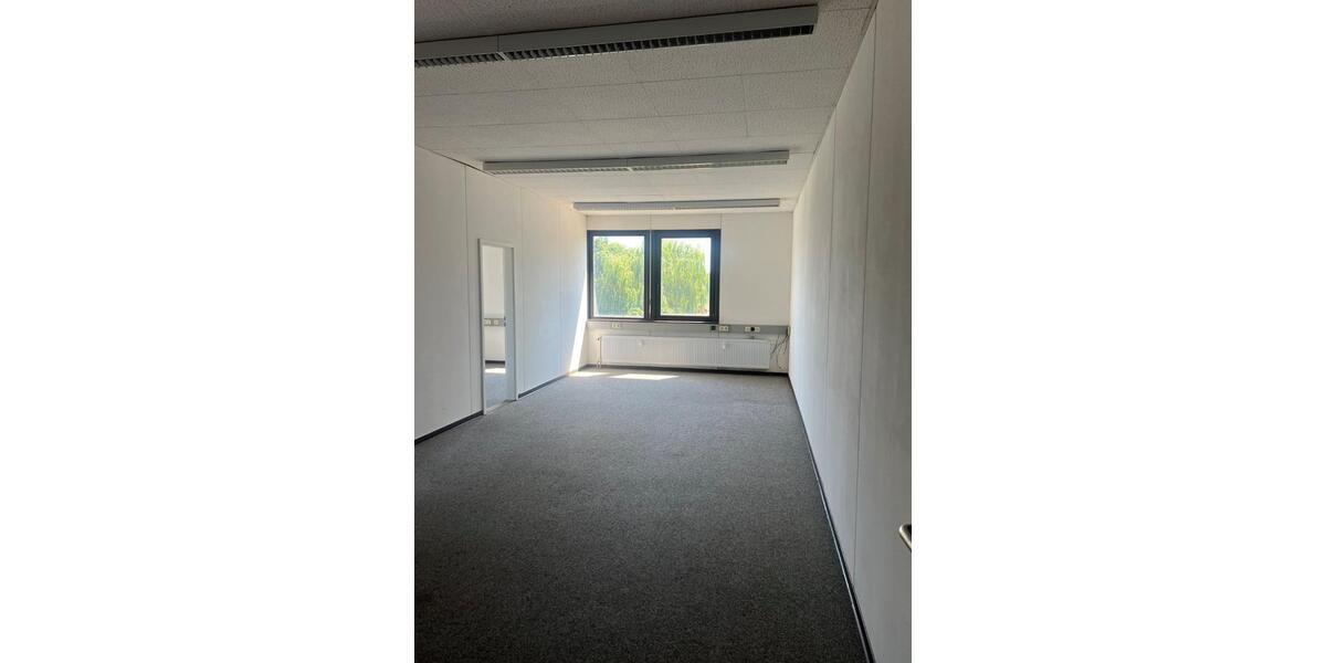 Gewerbeobjekt Leuna - 135&euro; | Angebot:25455519