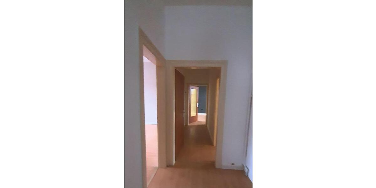 Hochparterre Bad Pyrmont - 4 Zimmer, 100 m&sup2;, 900&euro; | Angebot:26321761