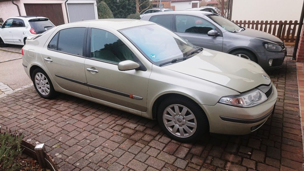 Renault Laguna 121.500 km 4.450 &euro; Satteldorf 74589