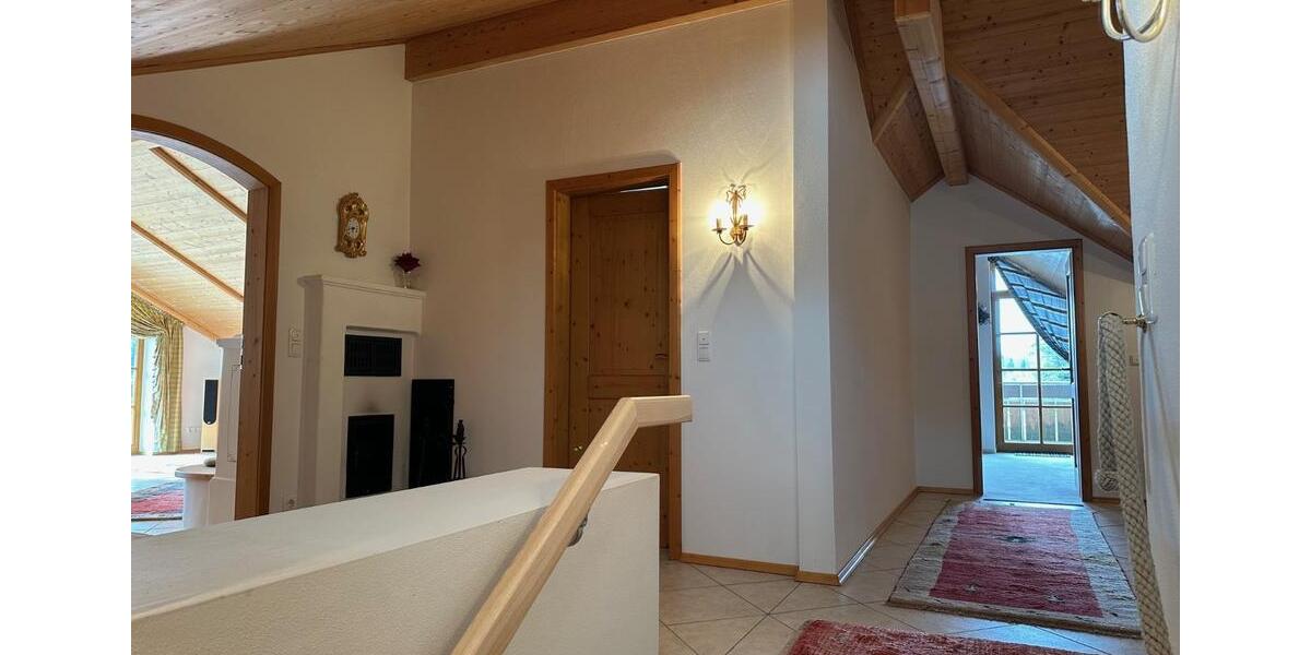 Dachgeschoßwohnung Kochel am See - 3 Zimmer, 120 m&sup2;, 1.620&euro; | Angebot:26152284