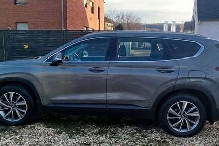 Hyundai SANTA FE 97.005 km 26.899 € Bad Neuenahr-Ahrweiler 53474