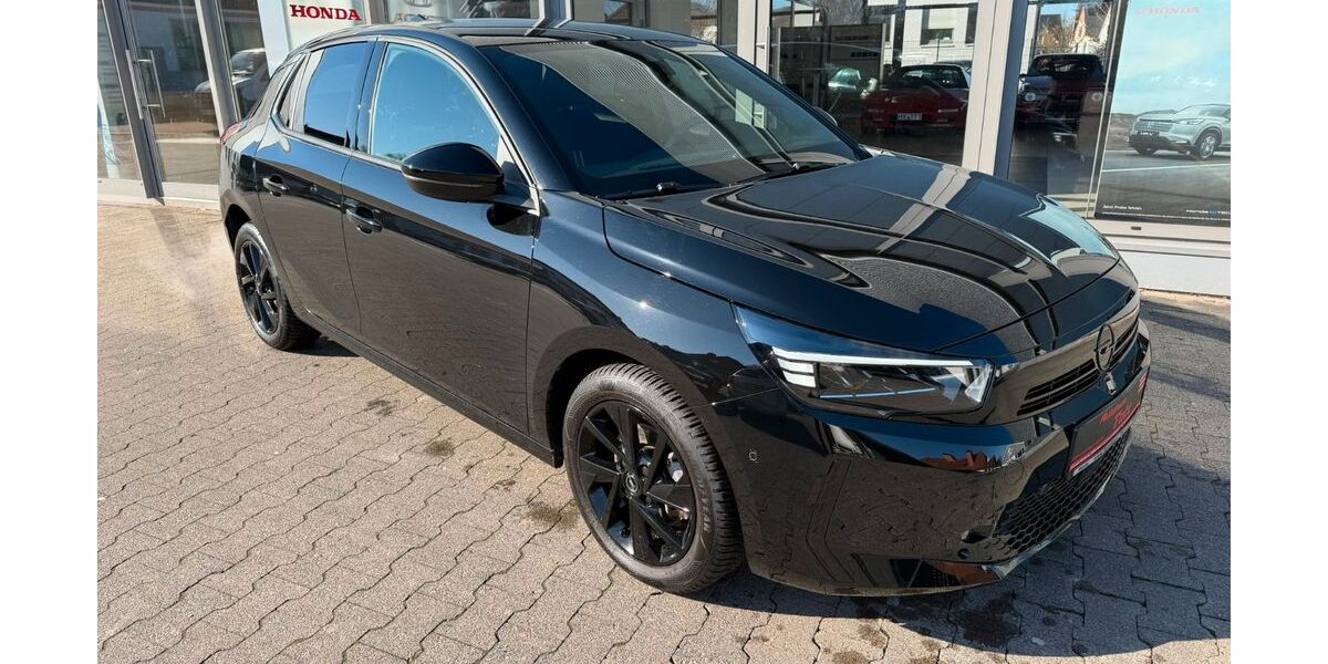 Opel Corsa 17.524 km 15.888 &euro; Höxter - Albaxen 37671