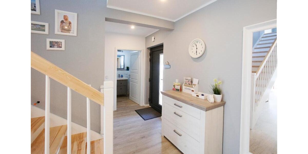 Einfamilienhaus Schwerin Friedrichsthal - 6 Zimmer, 185 m&sup2;, 700.000&euro; | Angebot:25439145