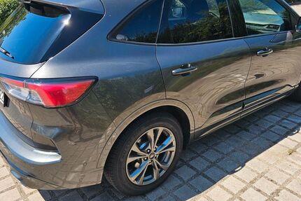 Ford Kuga 116.000 km 23.500 &euro; Nürnberg 90451