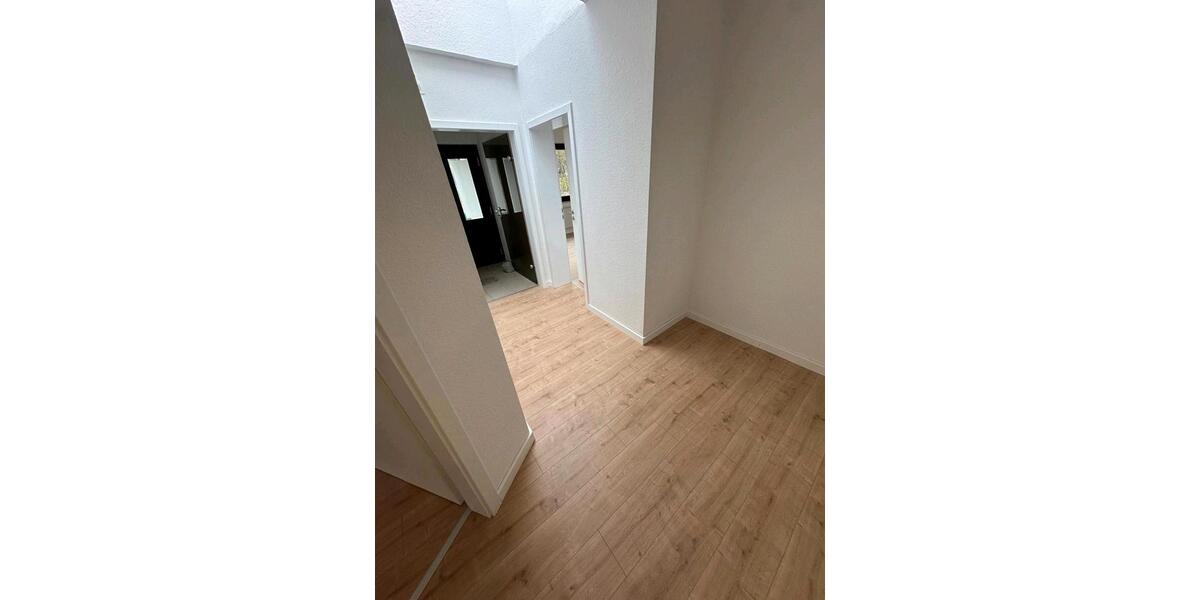 Erdgeschoßwohnung Brilon - 3 Zimmer, 87 m&sup2;, 650&euro; | Angebot:26305510