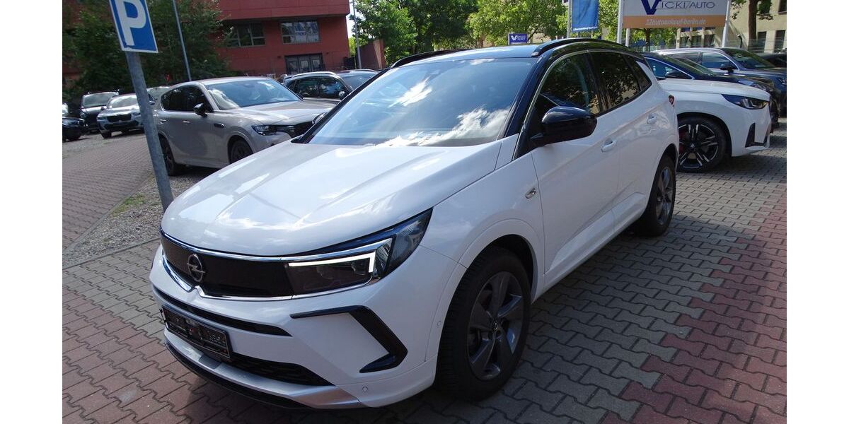 Opel Grandland (X) 9.801 km 23.500 &euro; Berlin 12359