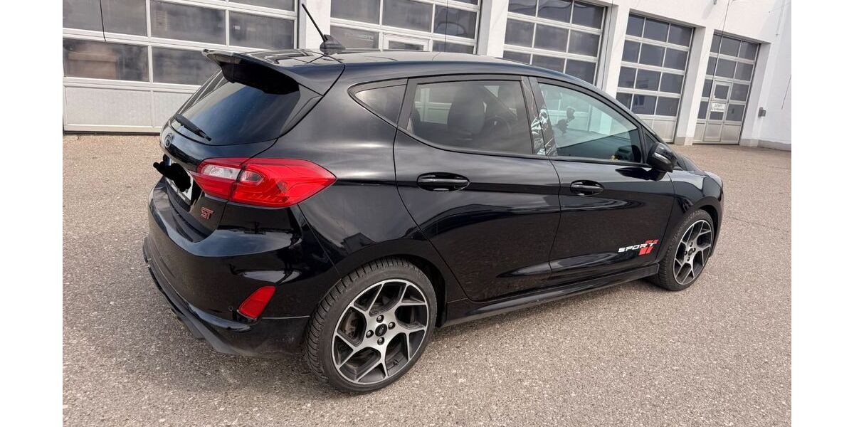 Ford Fiesta 88.660 km 16.000 &euro; Welden 86465