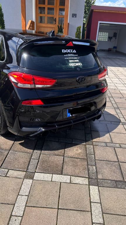i30