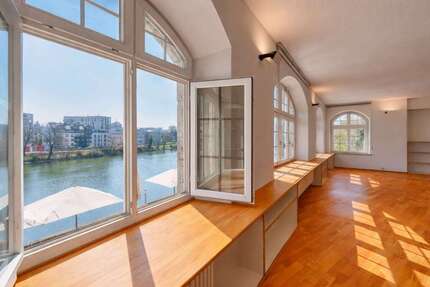 Wohnung Ulm - 5 Zimmer, 168 m&sup2;, 2.520&euro; | Angebot:24522447