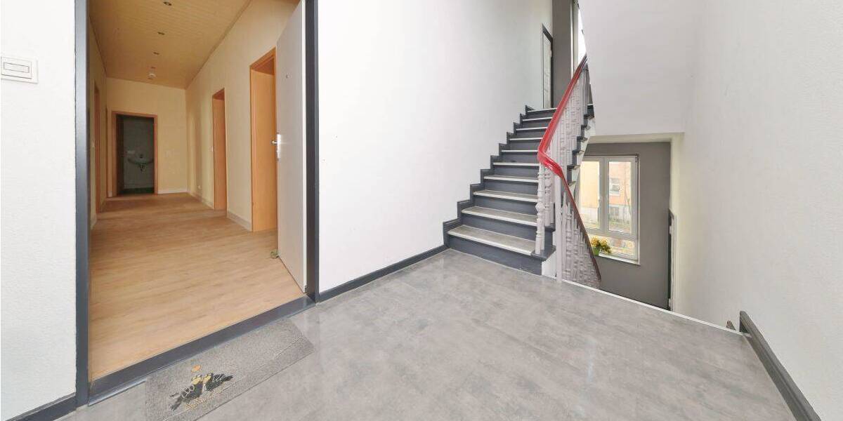 Etagenwohnung Wilhelmshaven Innenstadt - 5 Zimmer, 110 m&sup2;, 650&euro; | Angebot:26851799