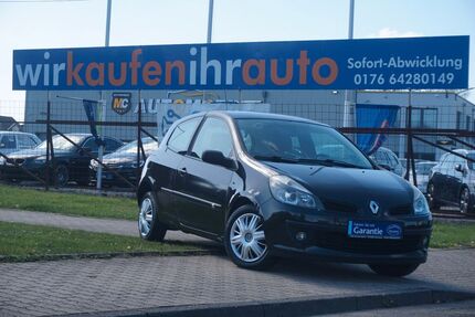 Renault Clio 143.000 km 1.999 &euro; Kempen 47906
