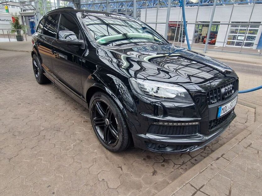 Q7
