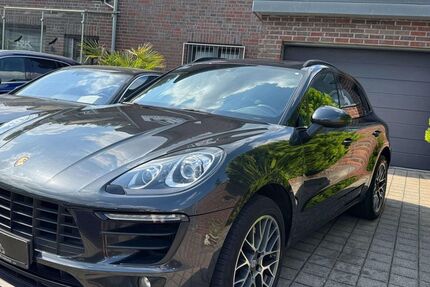 Porsche Macan 122.000 km 29.900 &euro; Solingen 42651