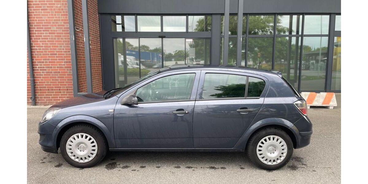 Opel Astra 193.000 km 1.849 &euro; Lübeck 23560