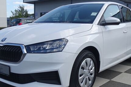 Skoda Fabia 27.563 km 13.590 &euro; Warendorf 48231