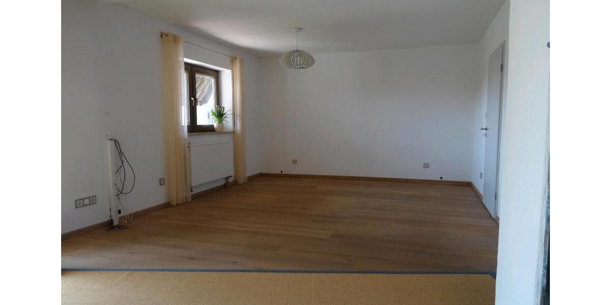 Einfamilienhaus Kösching - 5 Zimmer, 135 m&sup2;, 1.580&euro; | Angebot:25048358