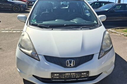 Honda Jazz 195.029 km 1.850 &euro; Kernen i. r 71394