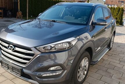 Hyundai TUCSON 99.000 km 13.500 &euro; Dürrwangen 91602