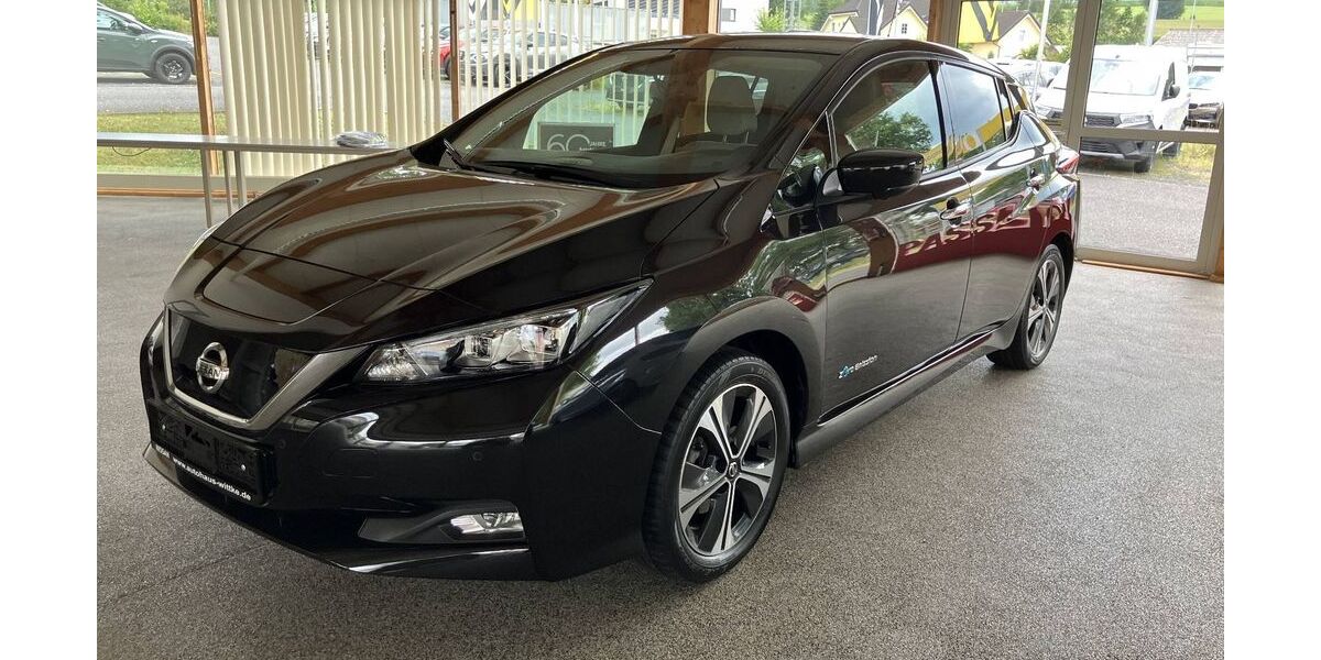 Nissan Leaf 45.145 km 12.890 € Wunsiedel 95632