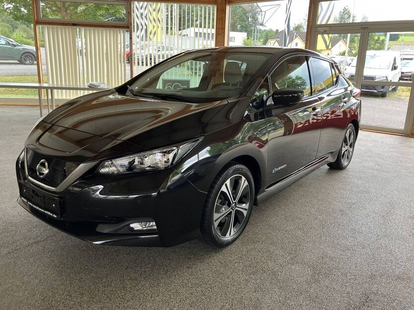 Nissan Leaf 45.145 km 12.890 € Wunsiedel 95632