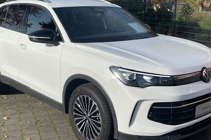 VW Tiguan 17.290 km 36.389 &euro; Nienburg 31582