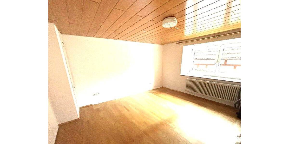 Einfamilienhaus Hilzingen - 8 Zimmer, 192 m&sup2;, 415.000&euro; | Angebot:26276261