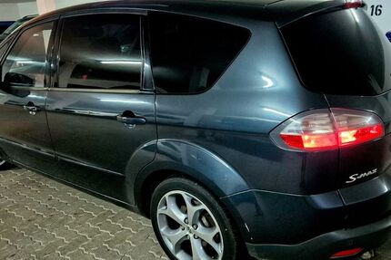 Ford S-Max 324.200 km 1.699 &euro; Filderstadt 70794