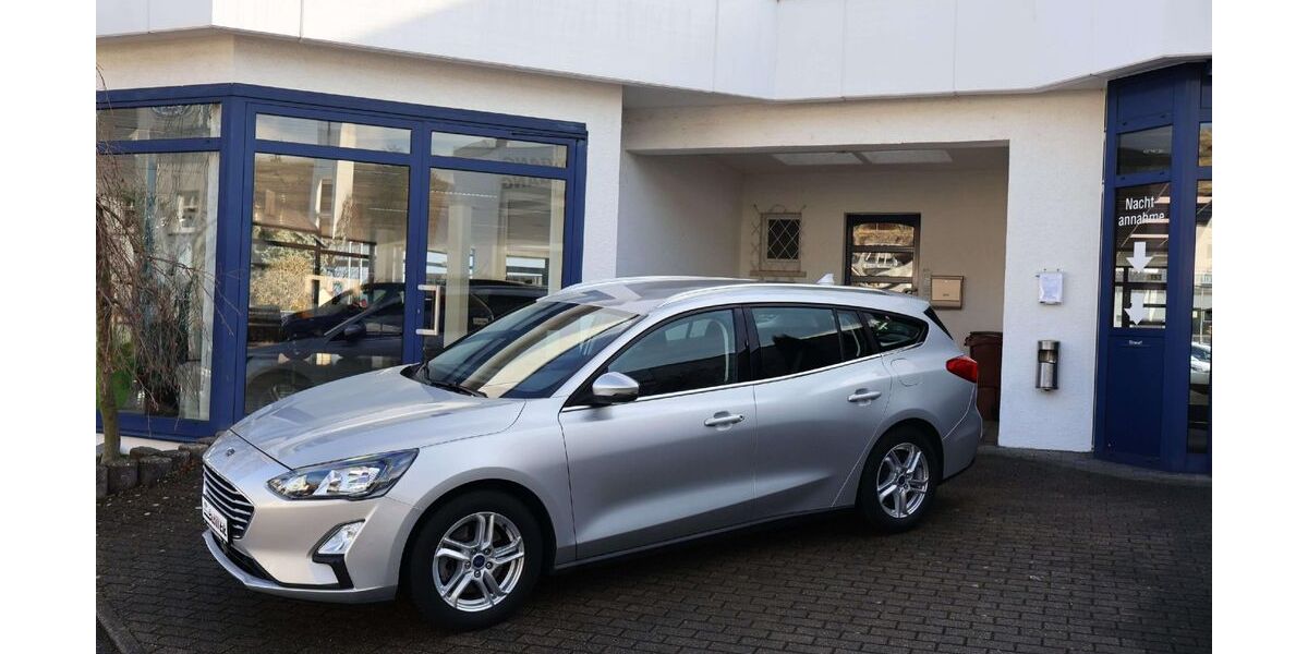 Ford Focus 40.900 km 17.750 &euro; Besigheim 74354