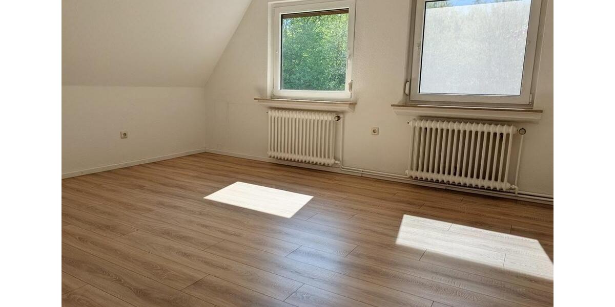 Einfamilienhaus Elsfleth - 6.5 Zimmer, 155 m&sup2;, 1.150&euro; | Angebot:26675545