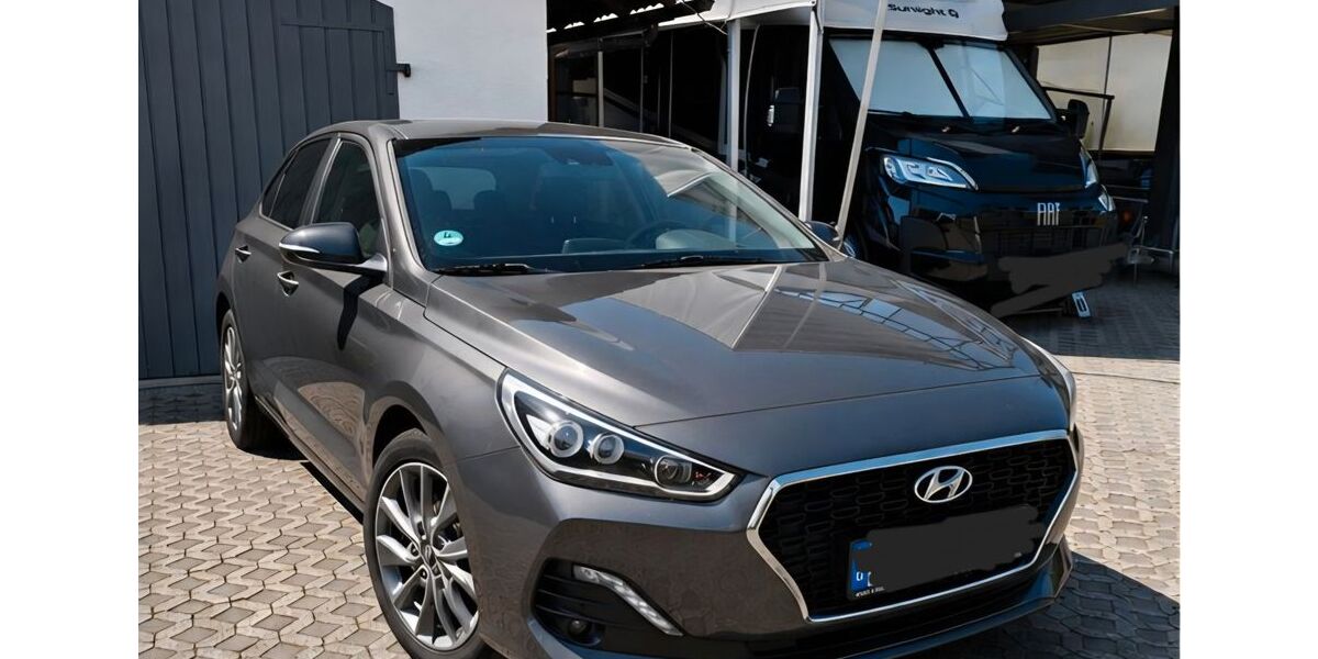 Hyundai i30 71.000 km 14.500 &euro; Brensbach 64395