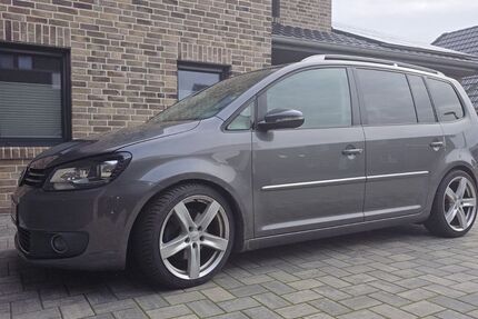 VW Touran 188.000 km 9.990 &euro; Twist 49767